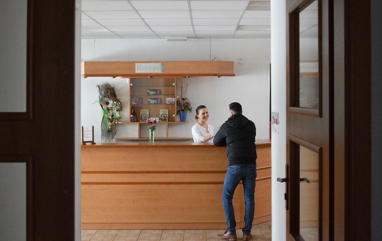 Horní Těrlicko Hotel Jaskovska Krcma מראה חיצוני תמונה