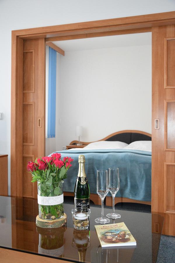 Horní Těrlicko Hotel Jaskovska Krcma מראה חיצוני תמונה